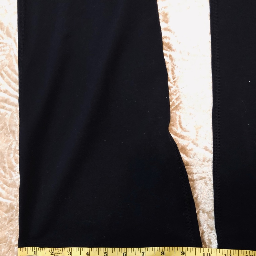NWT LORNA JANE “Desire” Active stretch pants, flared at ankle. No flaws. - Picture 9 of 11